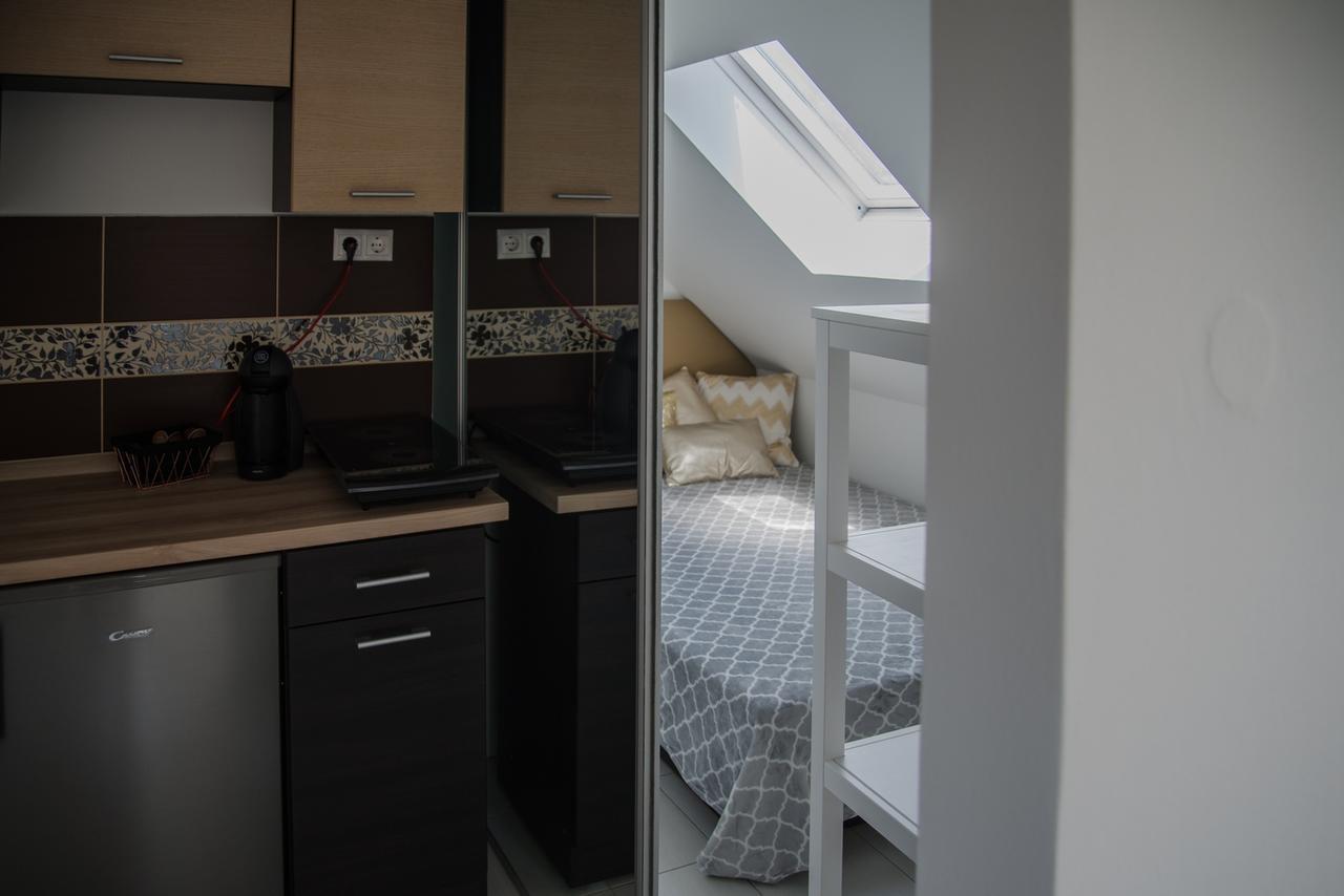 Dorothy Apartman シオーフォク 部屋 写真